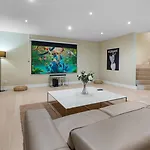 Vacation Marbella I Paraiso The View, 6 Bdr, Modern Villa, Infinity Heated Pool, Gated Community, Cinema Room, Sea View, Golf Courses *