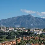 Vacation Marbella I Paraiso The View, 6 Bdr, Modern Villa, Infinity Heated Pool, Gated Community, Cinema Room, Sea View, Golf Courses