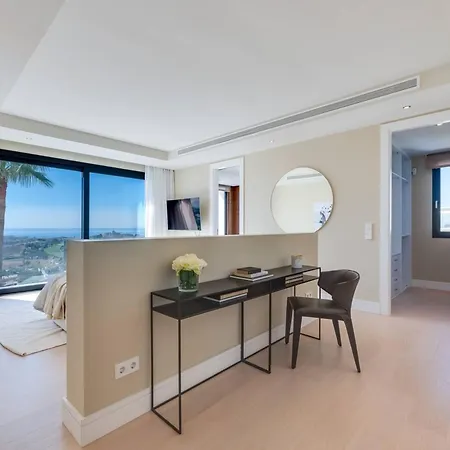 Vacation Marbella I Paraiso The View, Infinity Heated Pool, Sea View, Golf Courses Villa *