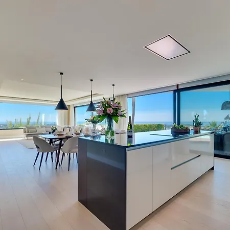 Вілла Vacation Marbella I Paraiso The View, Infinity Heated Pool, Sea View, Golf Courses Естепона