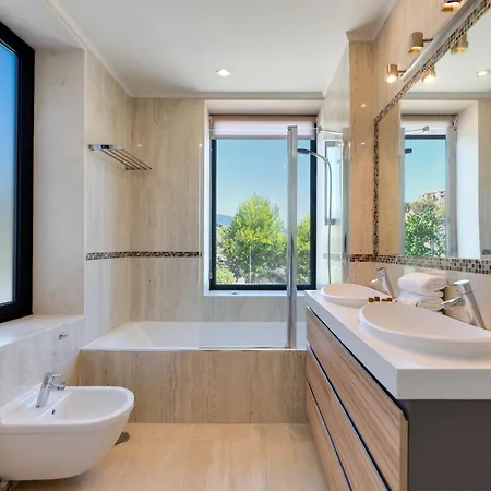 Vacation Marbella I Paraiso The View, Infinity Heated Pool, Sea View, Golf Courses Villa *