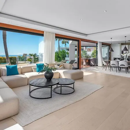 Vacation Marbella I Paraiso The View, 6 Bdr, Modern Villa, Infinity Heated Pool, Gated Community, Cinema Room, Sea View, Golf Courses * Εστεπόνα