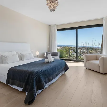 Vacation Marbella I Paraiso The View, 6 Bdr, Modern Villa, Infinity Heated Pool, Gated Community, Cinema Room, Sea View, Golf Courses