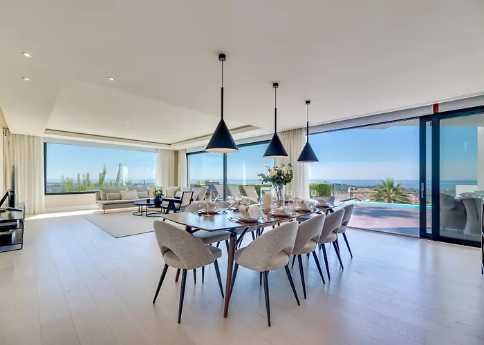 Vacation Marbella I Paraiso The View, Infinity Heated Pool, Sea View, Golf Courses * Εστεπόνα