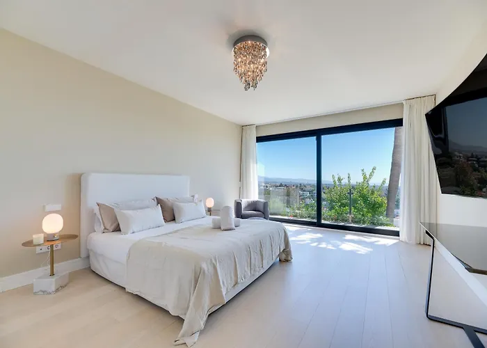 Vacation Marbella I Paraiso The View, Infinity Heated Pool, Sea View, Golf Courses