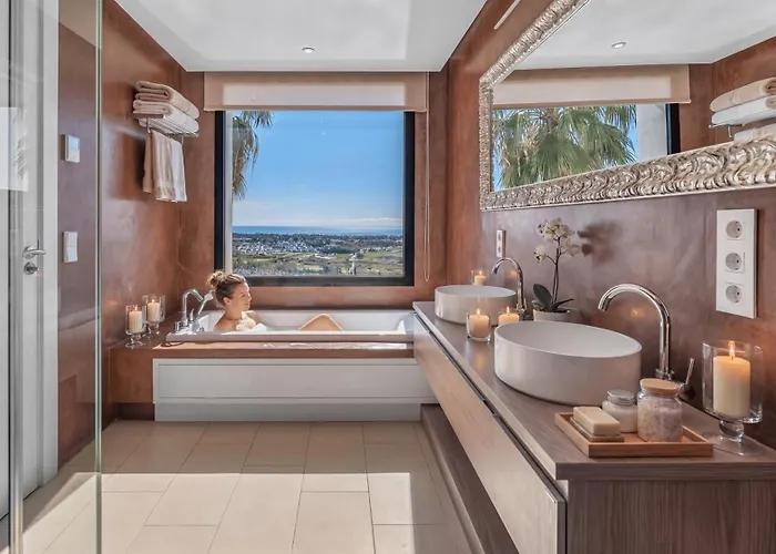 Vacation Marbella I Paraiso The View, Infinity Heated Pool, Sea View, Golf Courses