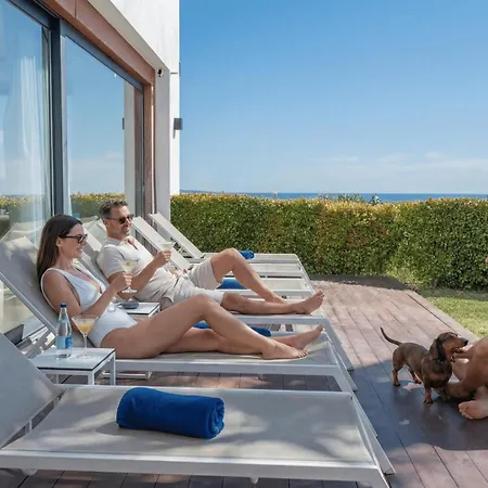 Vacation Marbella I Paraiso The View, 6 Bdr, Modern Villa, Infinity Heated Pool, Gated Community, Cinema Room, Sea View, Golf Courses Villa *