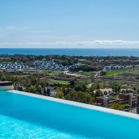Villa Vacation Marbella I Paraiso The View, 6 Bdr, Modern Villa, Infinity Heated Pool, Gated Community, Cinema Room, Sea View, Golf Courses *
