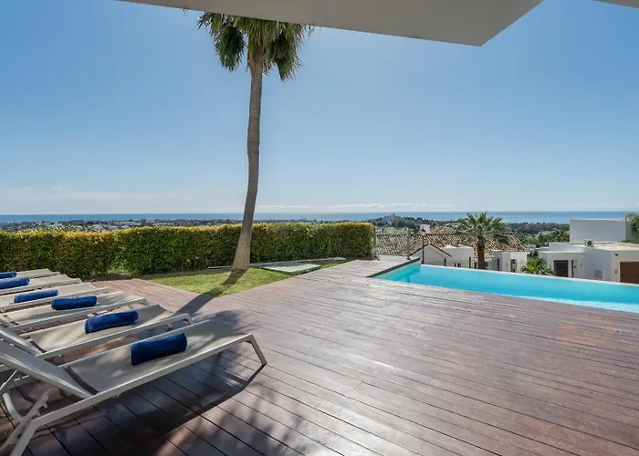 Vacation Marbella I Paraiso The View, Infinity Heated Pool, Sea View, Golf Courses Villa Estepona